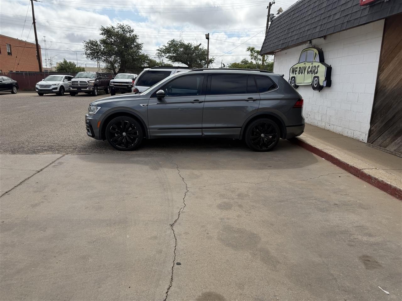 Volkswagen Tiguan 2.0T SE R-Line Black FWD 2021