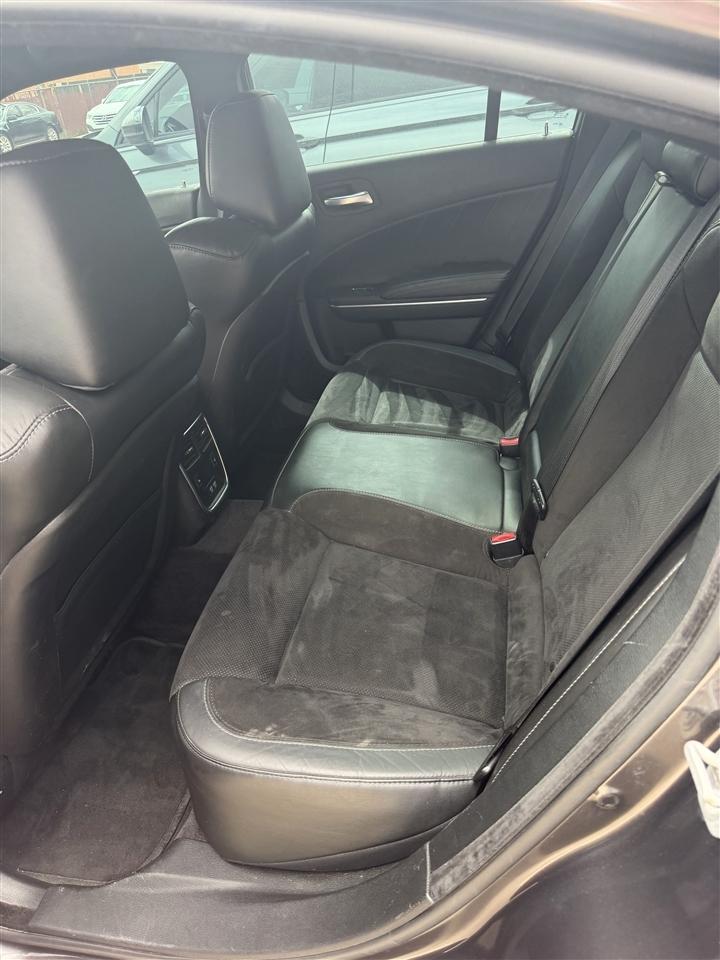 Dodge Charger SXT Plus RWD 2018