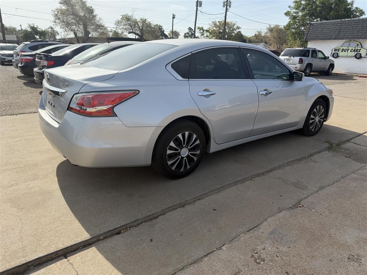 Nissan Altima 4dr Sdn I4 2.5 S 2015