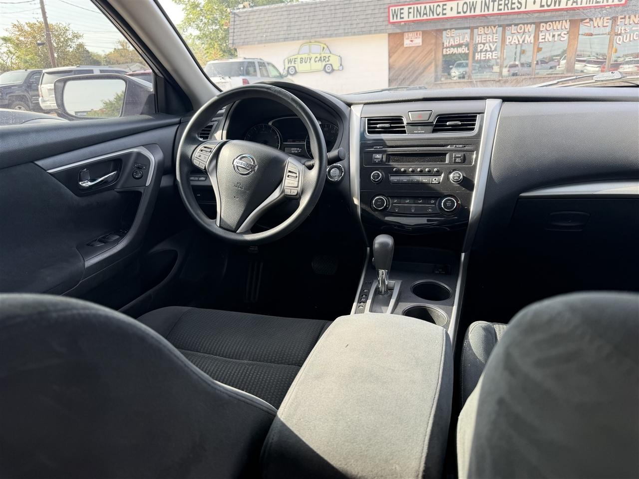 Nissan Altima 4dr Sdn I4 2.5 S 2015