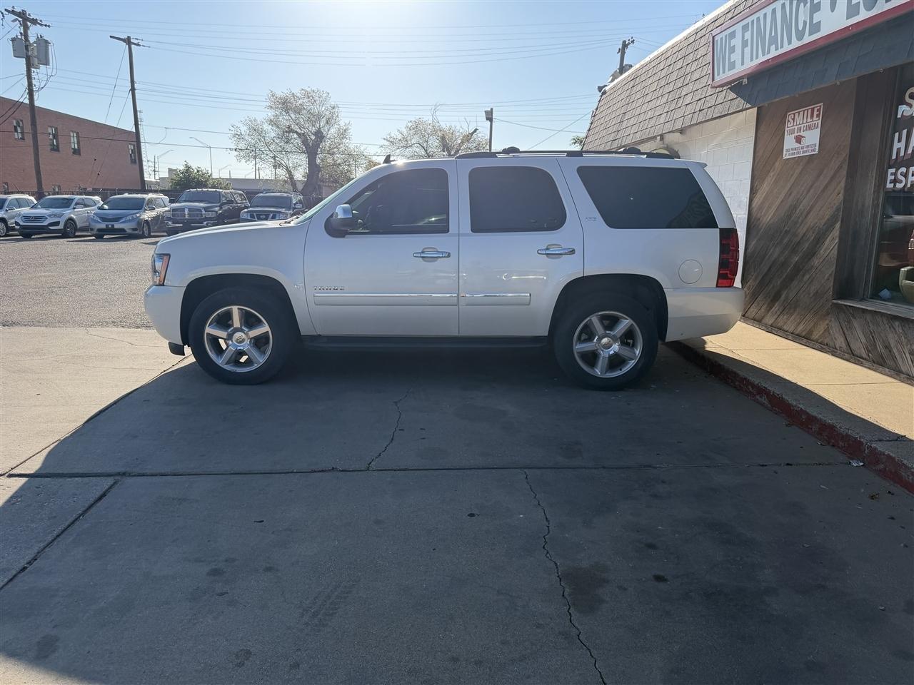 Chevrolet Tahoe 4WD 4dr 1500 LTZ 2012