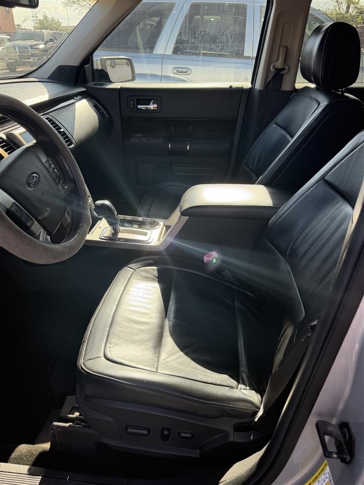 Ford Flex 4dr SEL FWD 2011