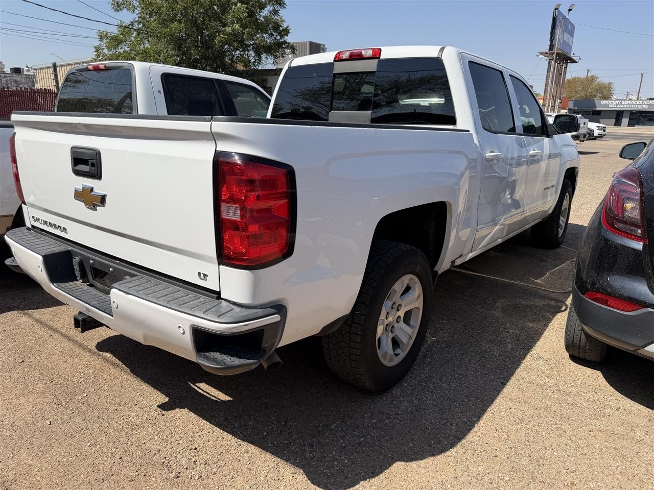 Chevrolet Silverado 1500 4WD Crew Cab 143.5" LT w/2LT 2018