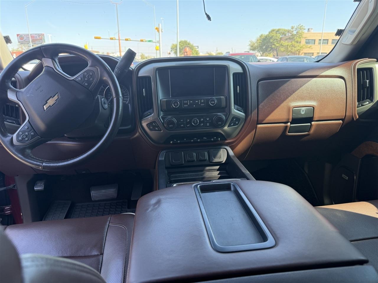 Chevrolet Silverado 1500 4WD Crew Cab 143.5" High Country 2014