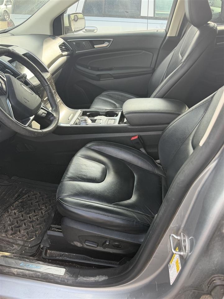 Ford Edge Titanium FWD 2020