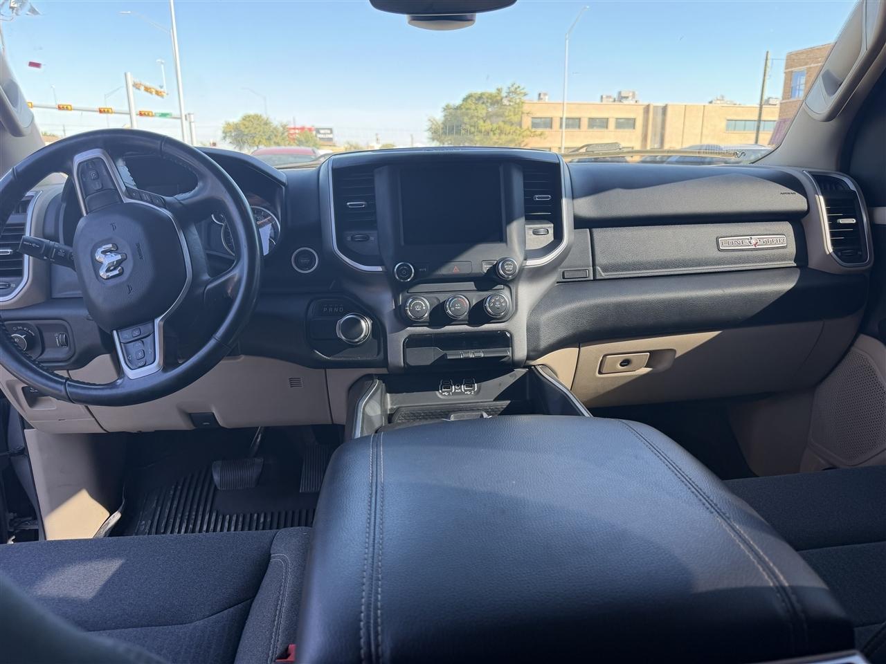 RAM 1500 Lone Star 4x2 Crew Cab 5'7" Box 2020