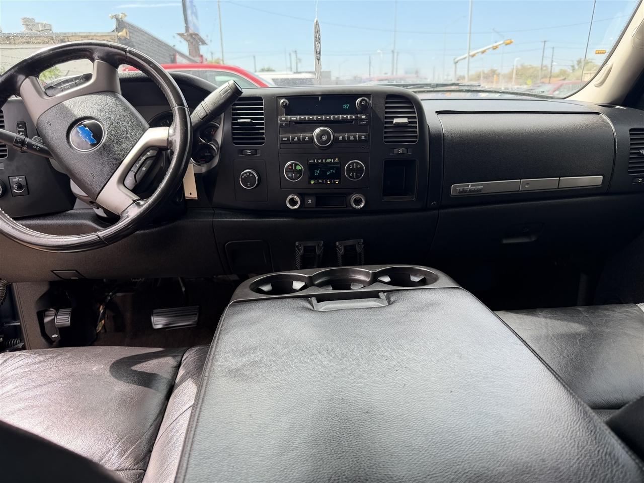 Chevrolet Silverado 1500 4WD Crew Cab 143.5" LT 2009