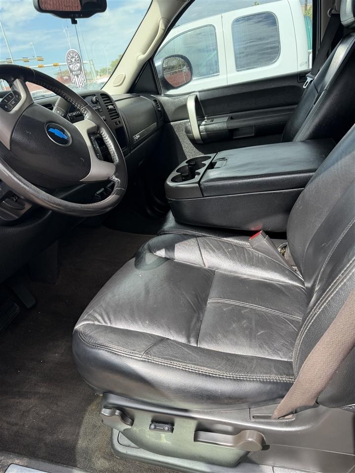 Chevrolet Silverado 1500 4WD Crew Cab 143.5" LT 2009