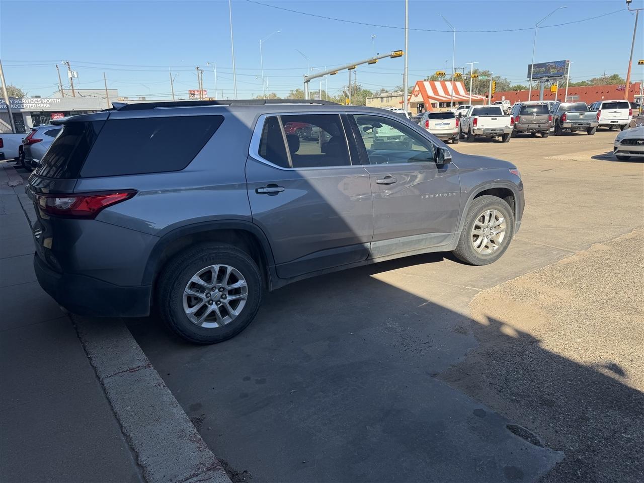 Chevrolet Traverse FWD 4dr LT Cloth w/1LT 2019