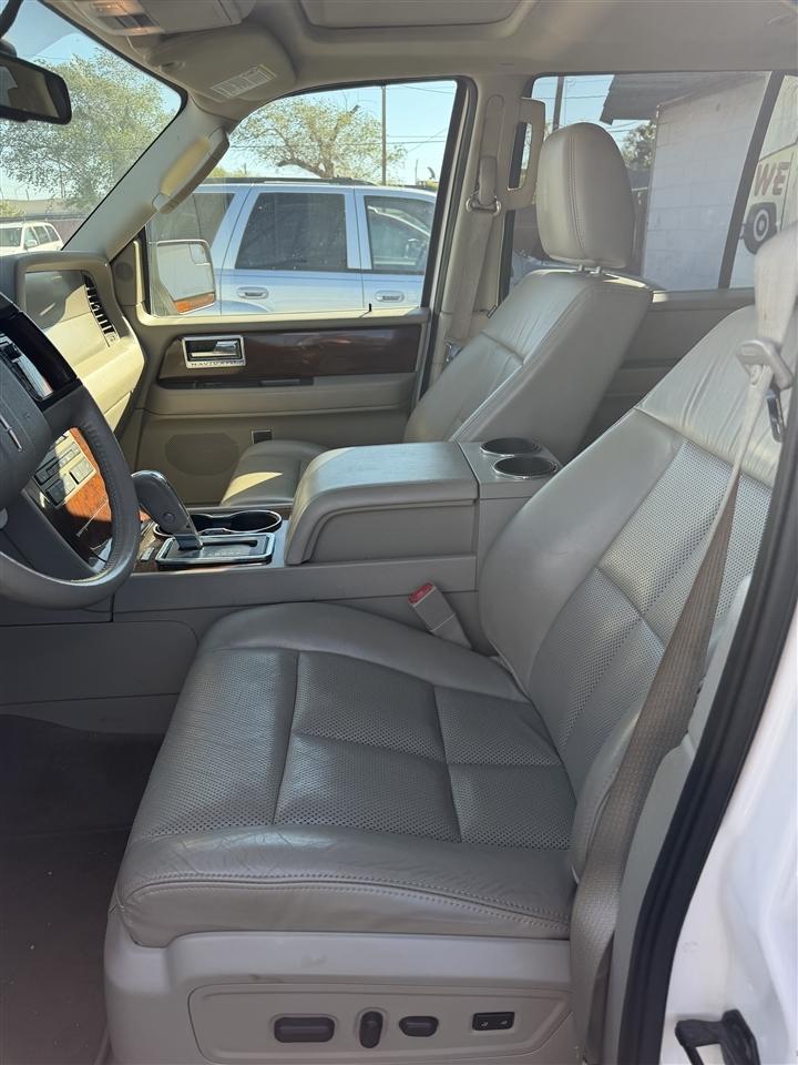 Lincoln Navigator 2WD 4dr 2013