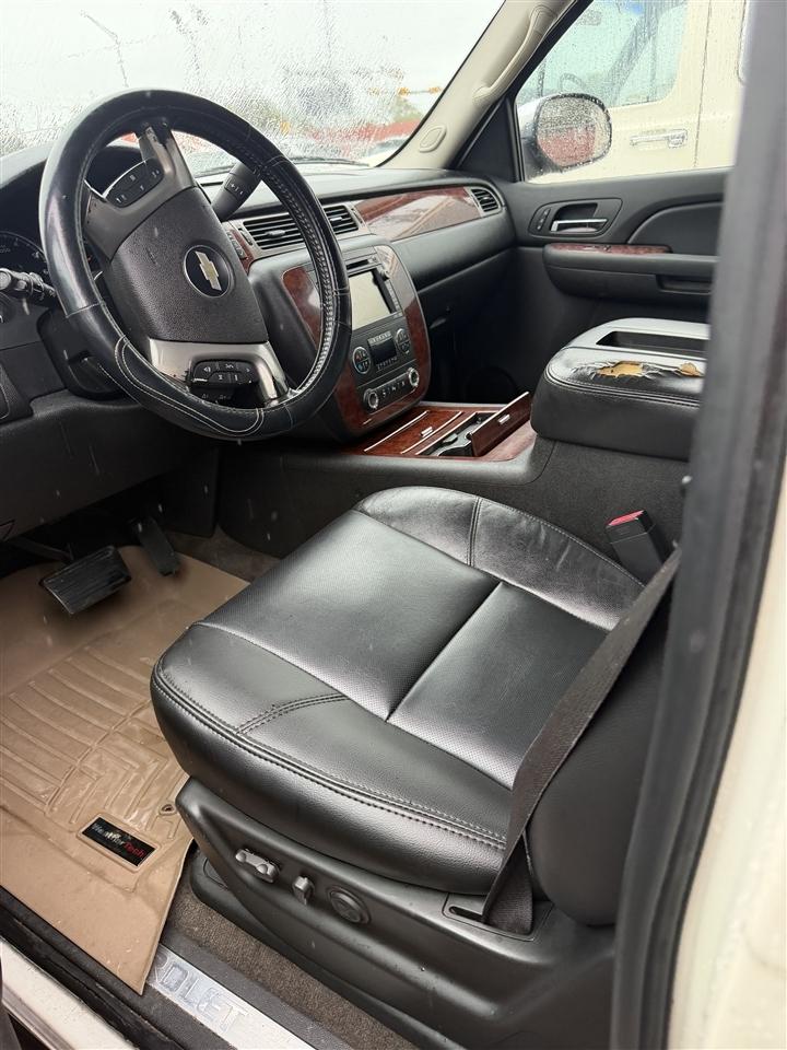 Chevrolet Tahoe 2WD 4dr 1500 LTZ 2009