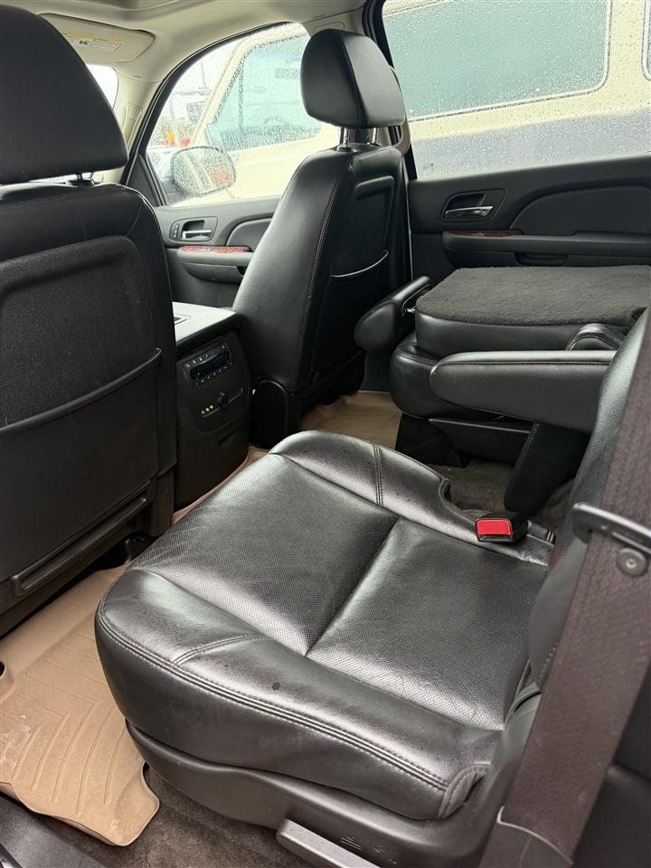 Chevrolet Tahoe 2WD 4dr 1500 LTZ 2009