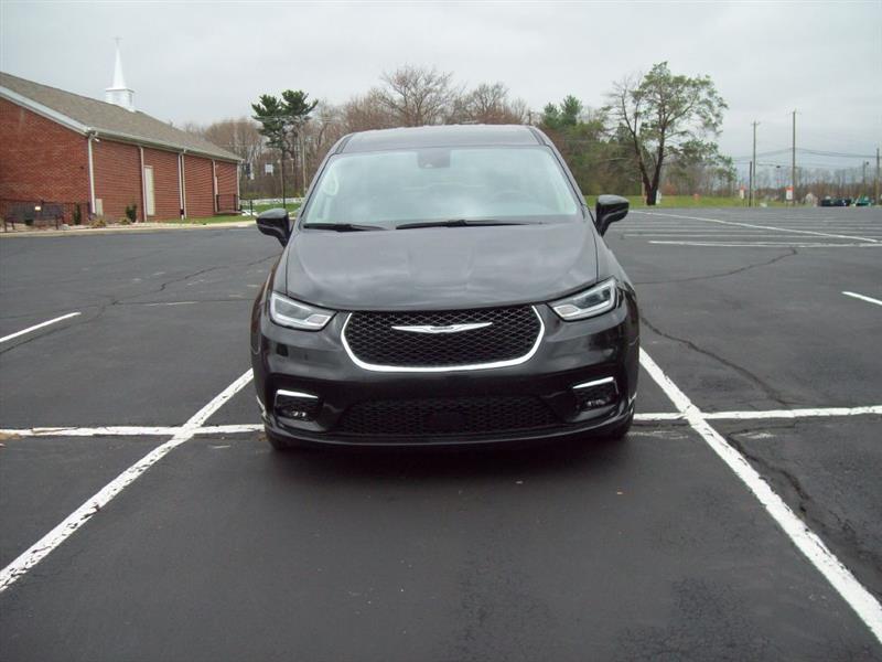 Chrysler Pacifica Touring L 2023