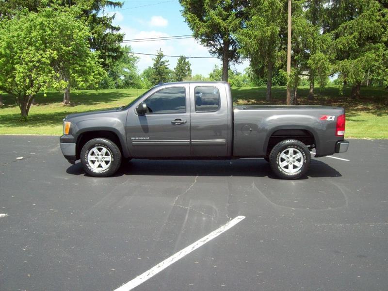 GMC Sierra 1500 SLE Ext. Cab 4WD 2011