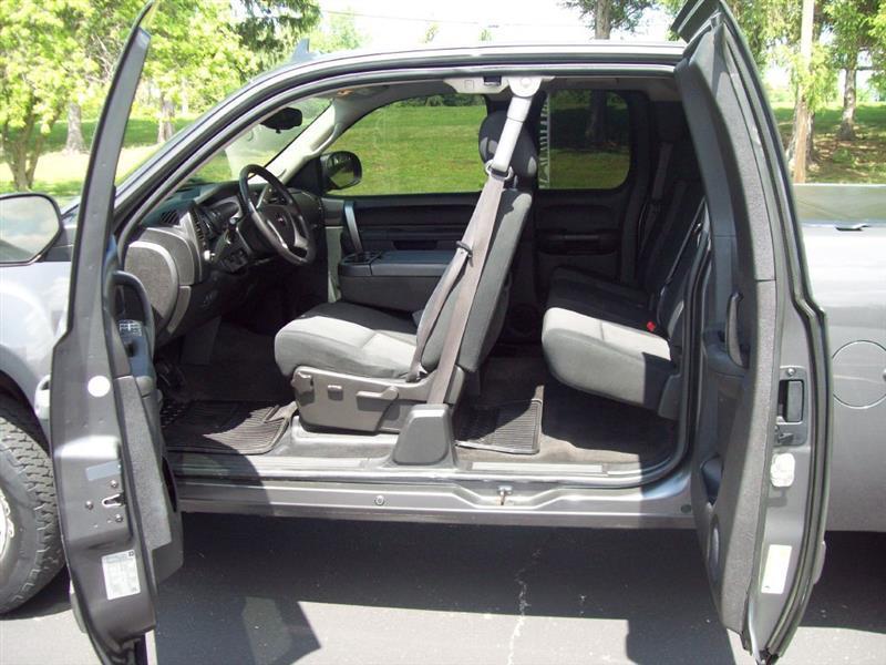 GMC Sierra 1500 SLE Ext. Cab 4WD 2011