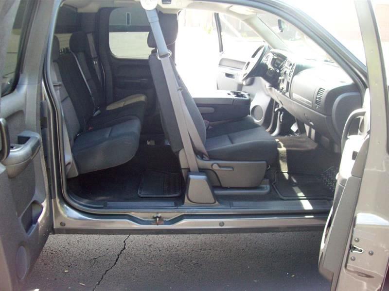 GMC Sierra 1500 SLE Ext. Cab 4WD 2011