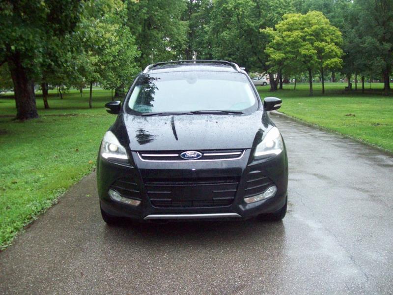 Ford Escape Titanium 4WD 2016