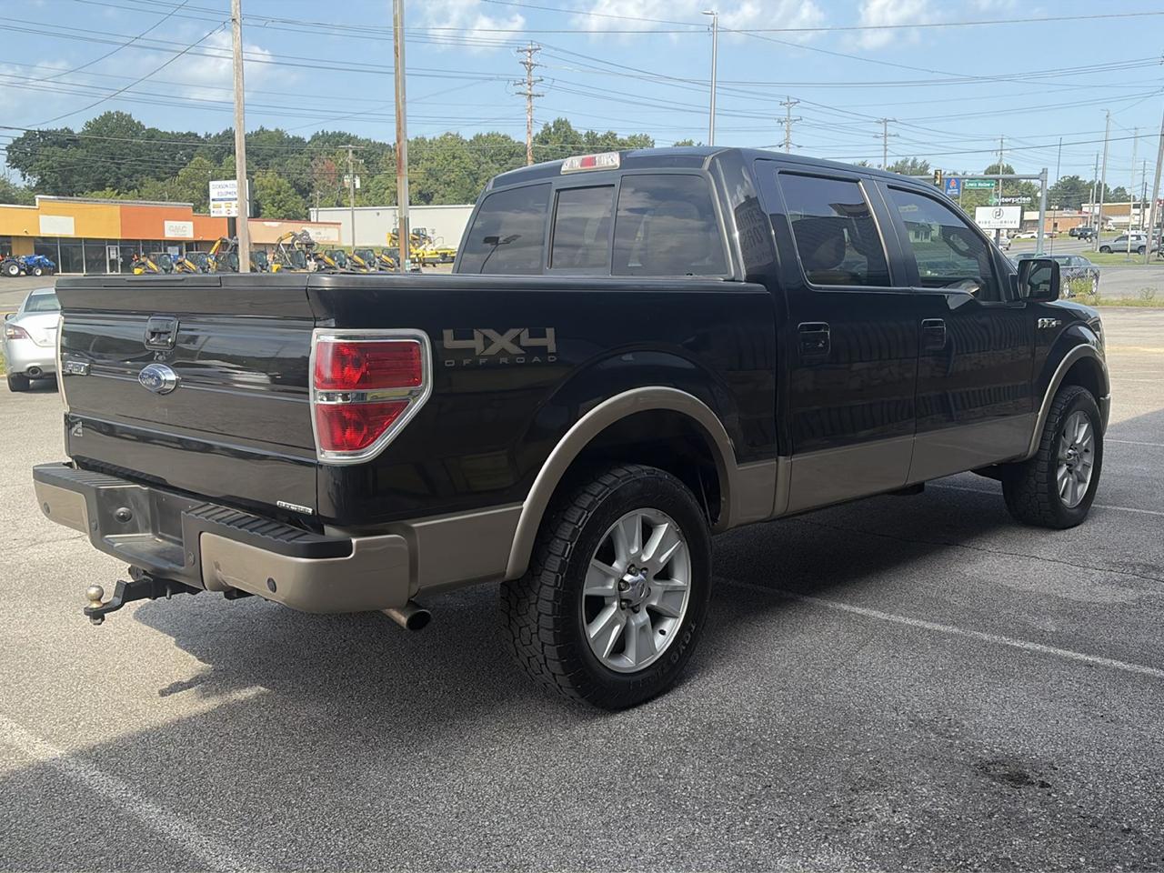 Ford F-150 4WD SuperCrew 145" Lariat 2013