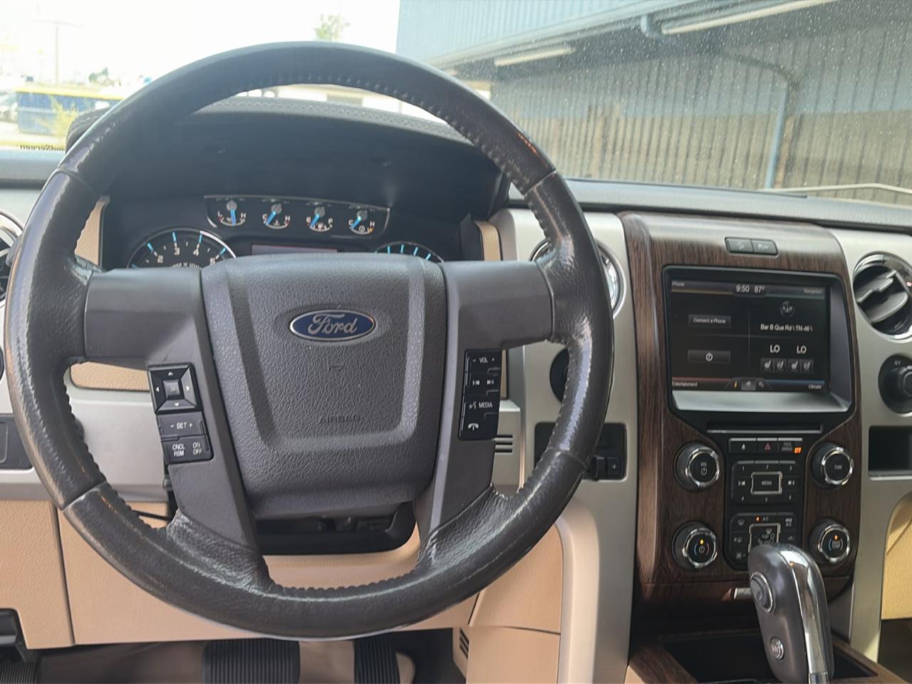 Ford F-150 4WD SuperCrew 145" Lariat 2013