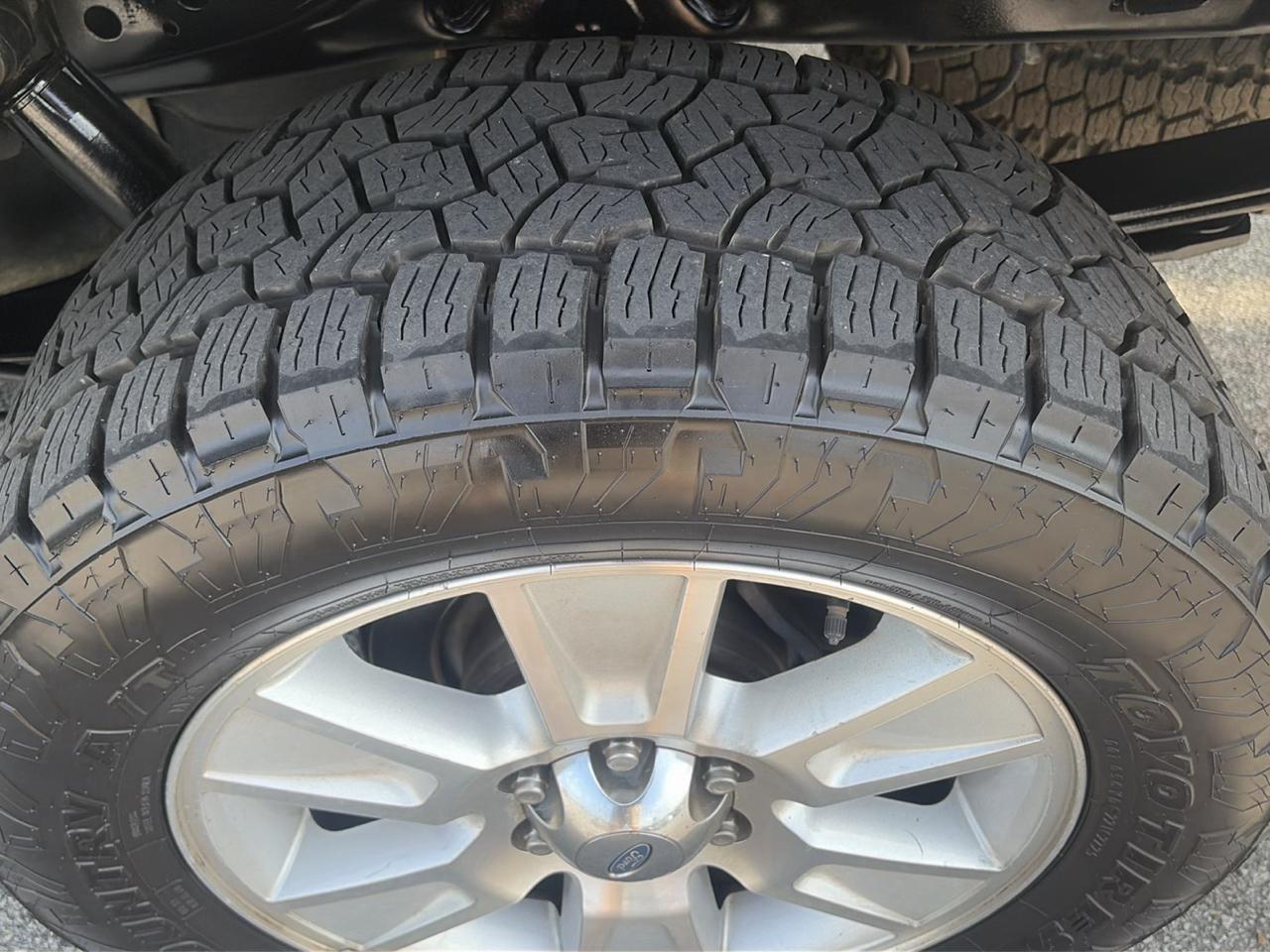 Ford F-150 4WD SuperCrew 145" Lariat 2013