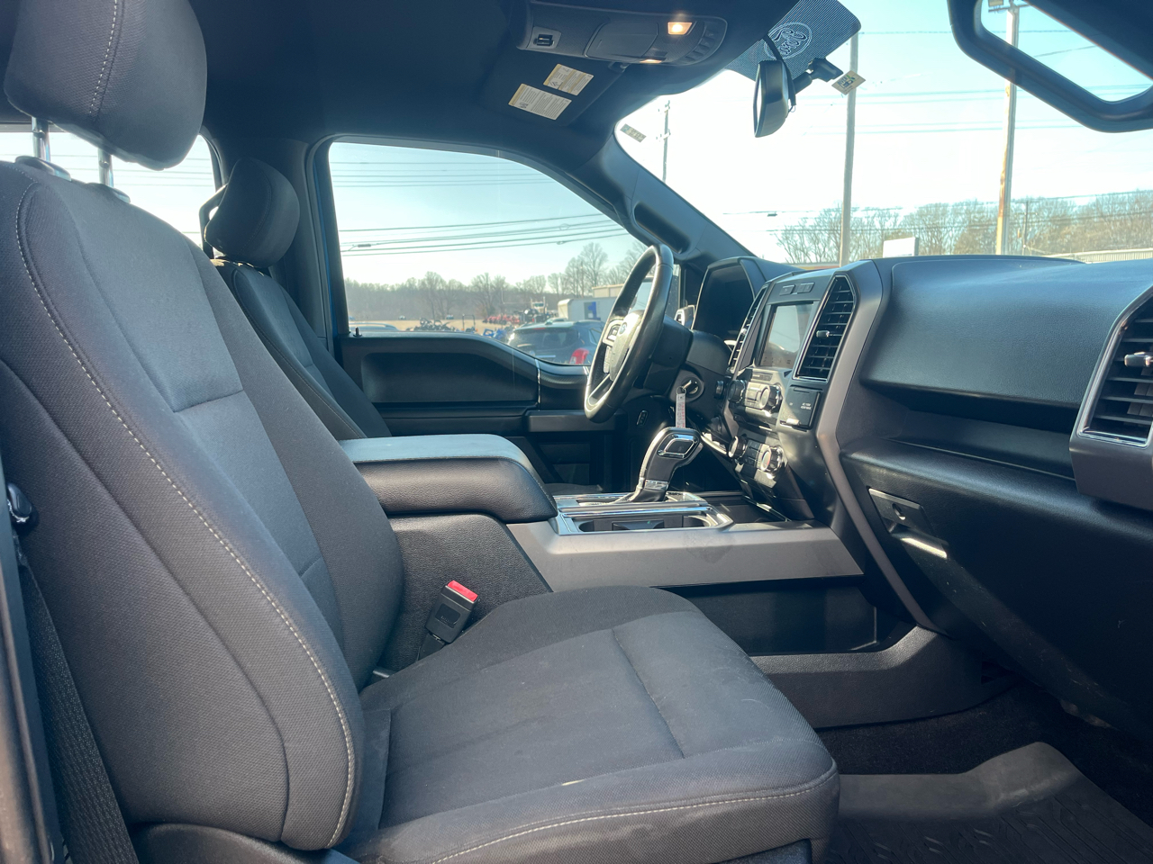 Ford F-150 4WD SuperCrew 145" FX4 2018