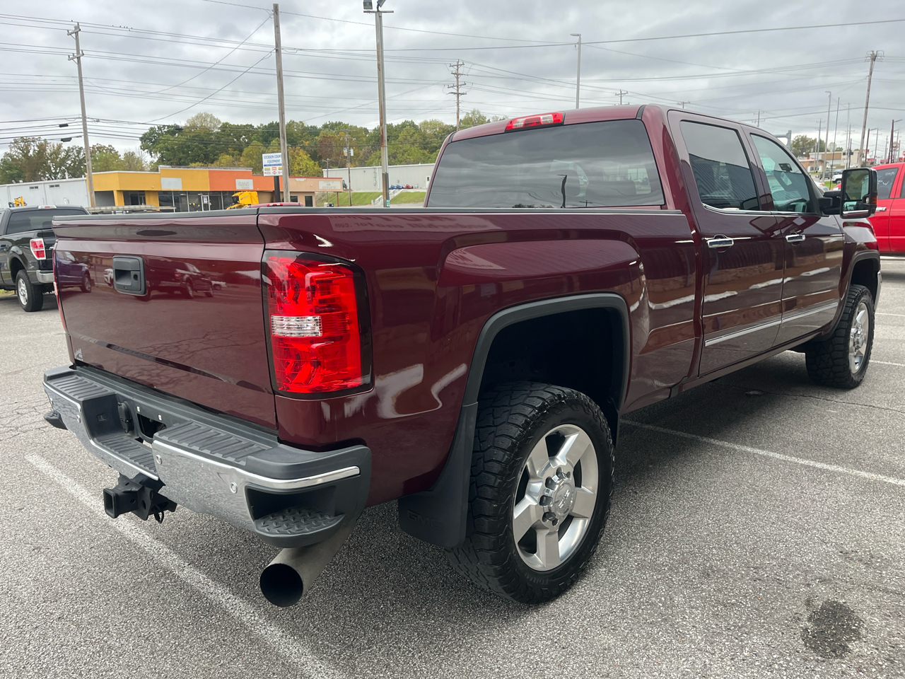 GMC Sierra 3500HD SLT Crew Cab 4WD 2016 GMC Sierra 3500HD SLT Crew Cab 4WD 2016