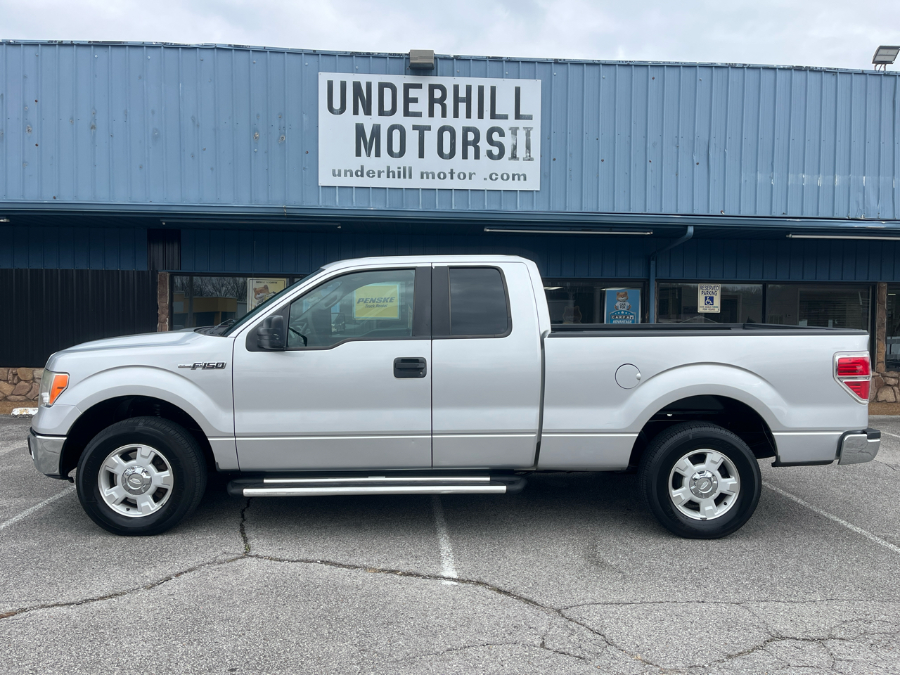 Ford F-150 2WD Supercab 133" XLT 2011
