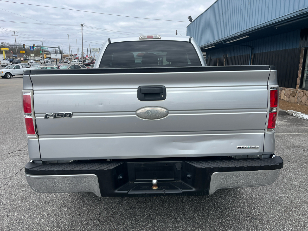 Ford F-150 2WD Supercab 133" XLT 2011