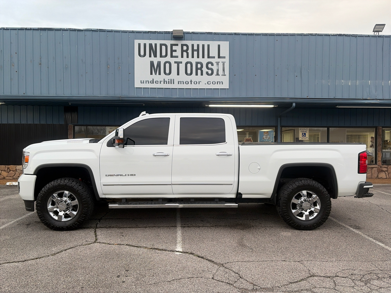 GMC Sierra 3500HD Denali Crew Cab Long Box 4WD 2019