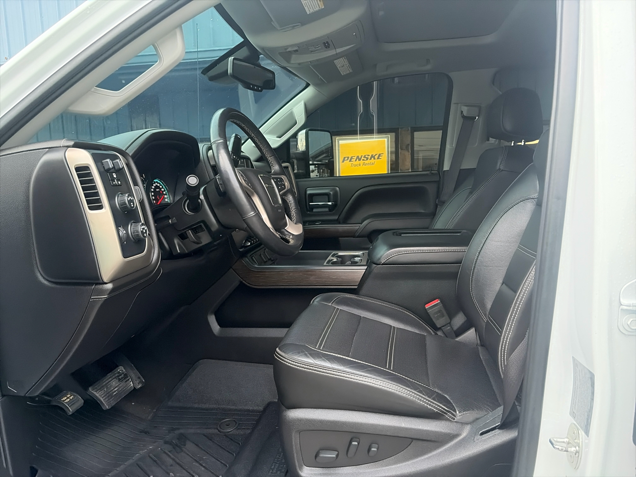 GMC Sierra 3500HD Denali Crew Cab Long Box 4WD 2019