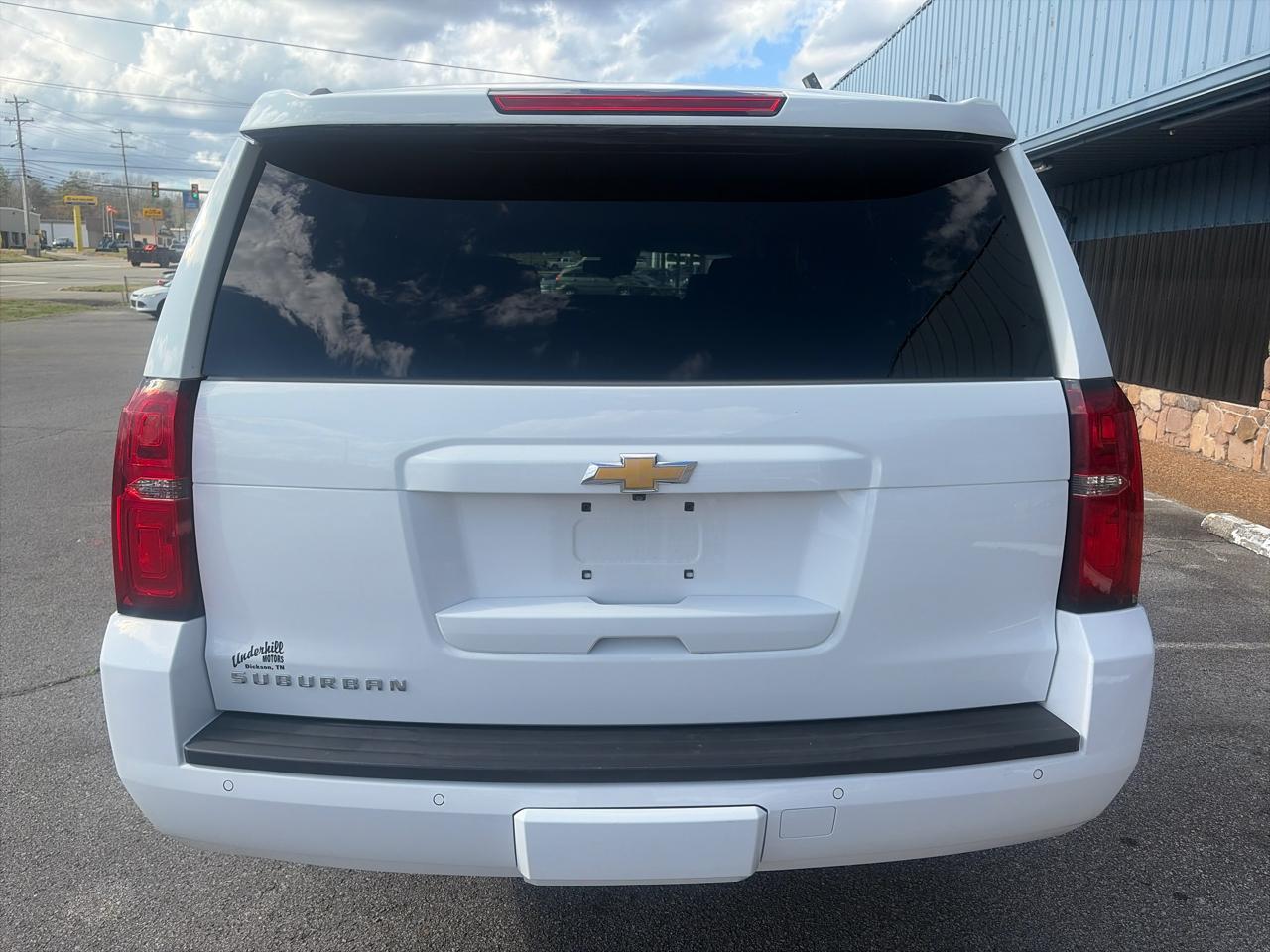 Chevrolet Suburban LT 4WD 2017