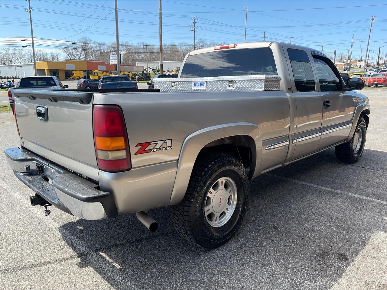GMC Sierra 1500 4WD Ext Cab 134.0" SLE1 2002