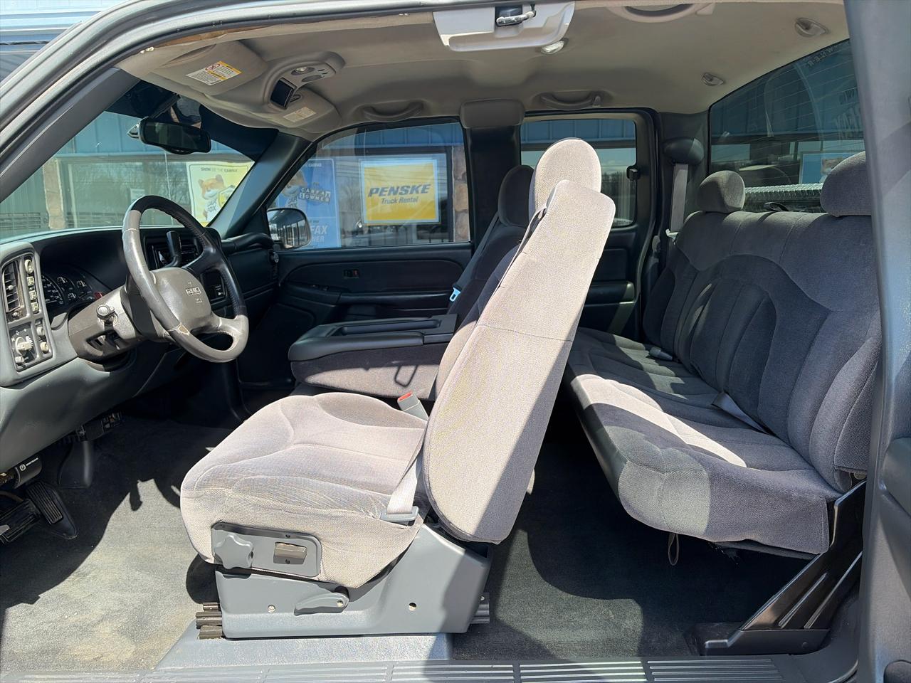 GMC Sierra 1500 4WD Ext Cab 134.0" SLE1 2002