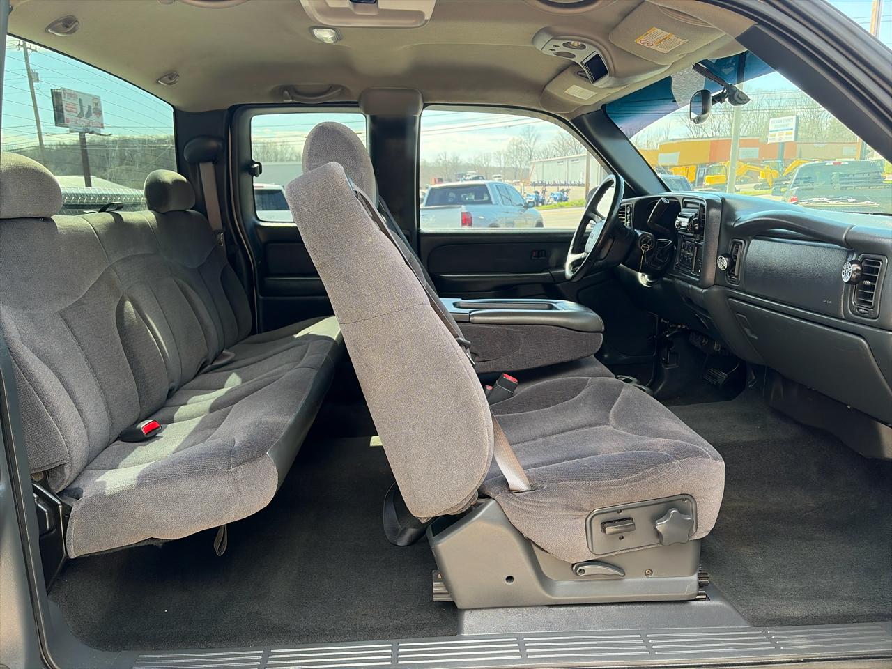 GMC Sierra 1500 4WD Ext Cab 134.0" SLE1 2002