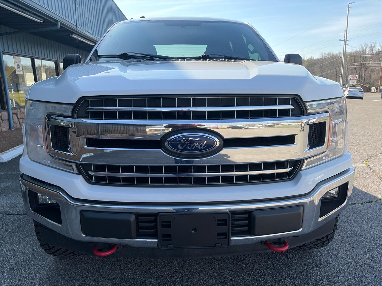 Ford F-150 4WD SuperCrew 139" XLT 2018