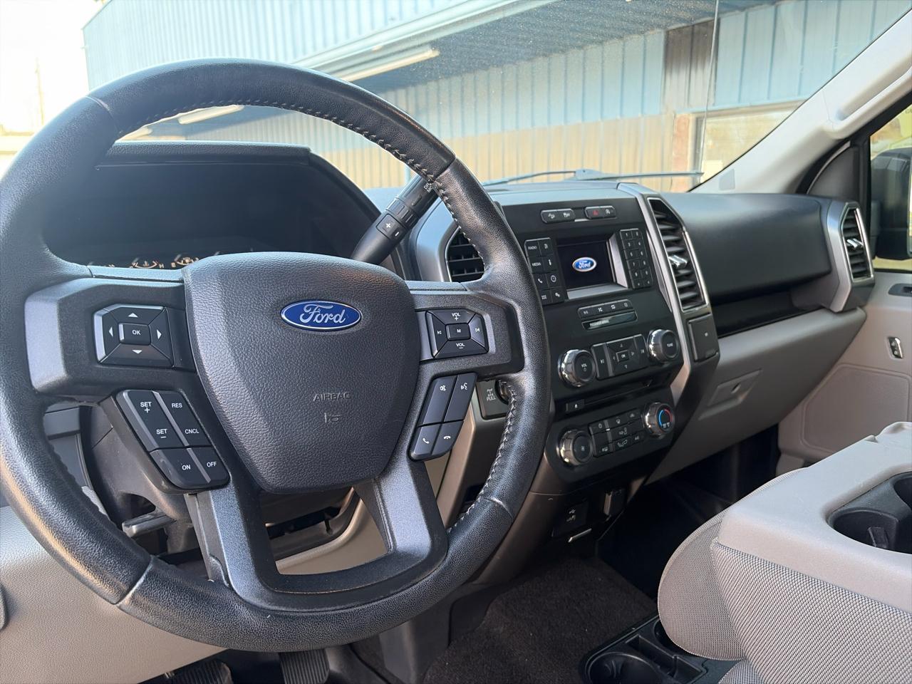 Ford F-150 4WD SuperCrew 139" XLT 2018