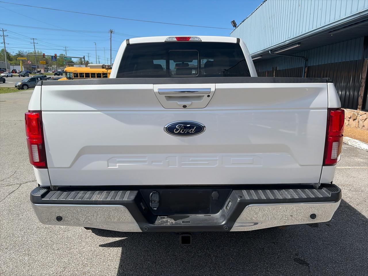 Ford F-150 4WD SuperCrew 139" Lariat 2018