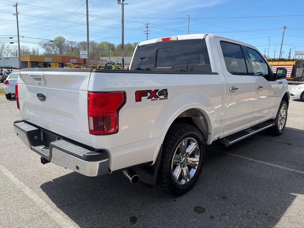 Ford F-150 4WD SuperCrew 139" Lariat 2018