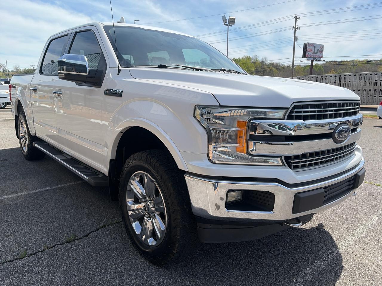 Ford F-150 4WD SuperCrew 139" Lariat 2018