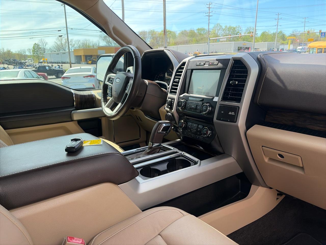 Ford F-150 4WD SuperCrew 139" Lariat 2018