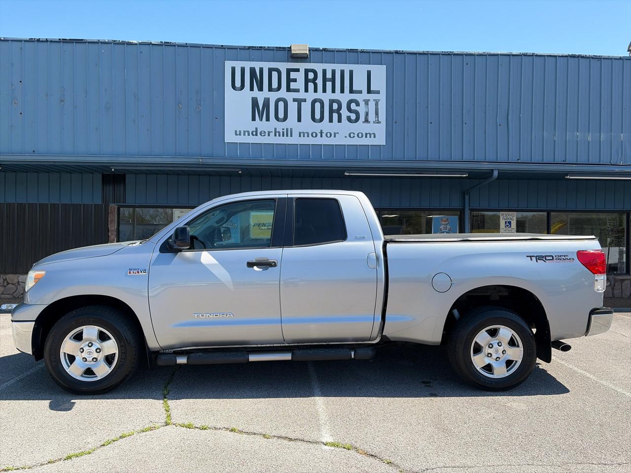 Toyota Tundra 2WD Double 164.6" 5.7L V8 SR5 (Natl 2010