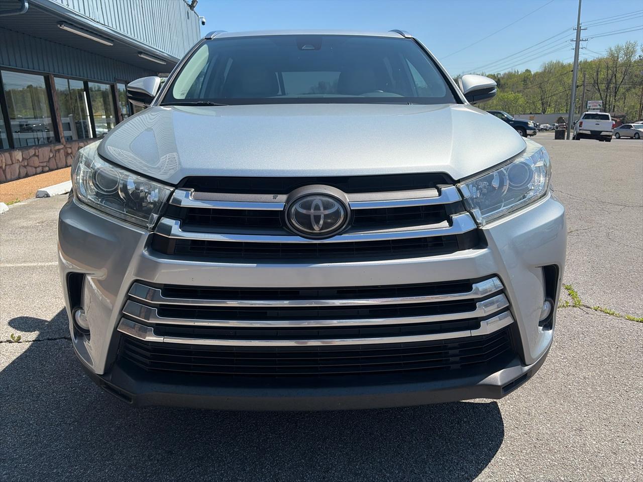Toyota Highlander Limited FWD V6 2018