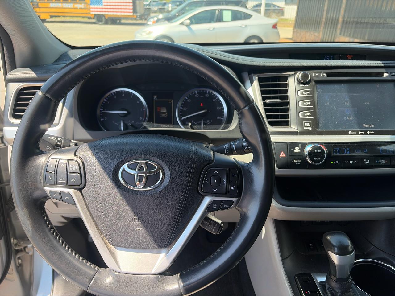 Toyota Highlander Limited FWD V6 2018