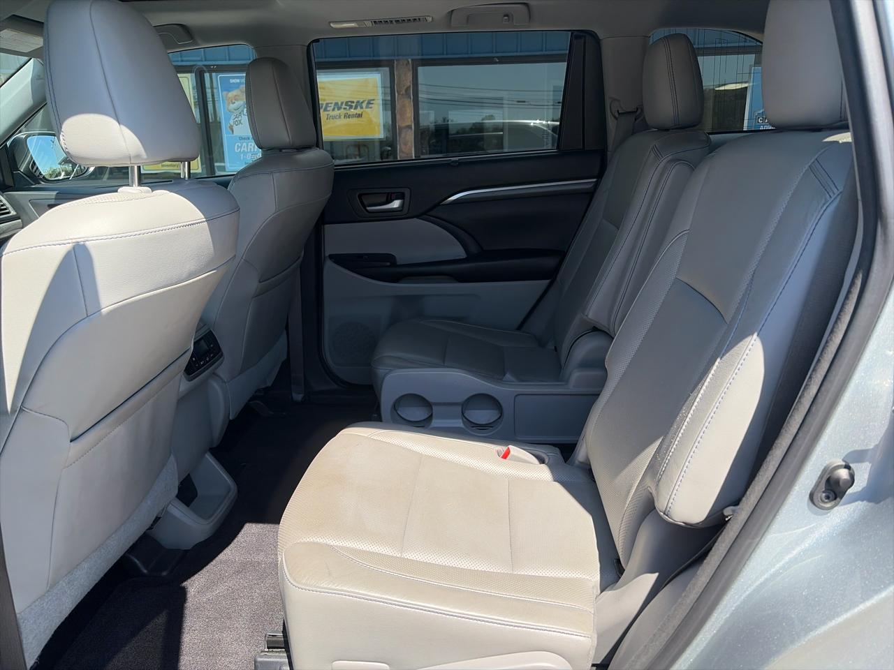 Toyota Highlander Limited FWD V6 2018