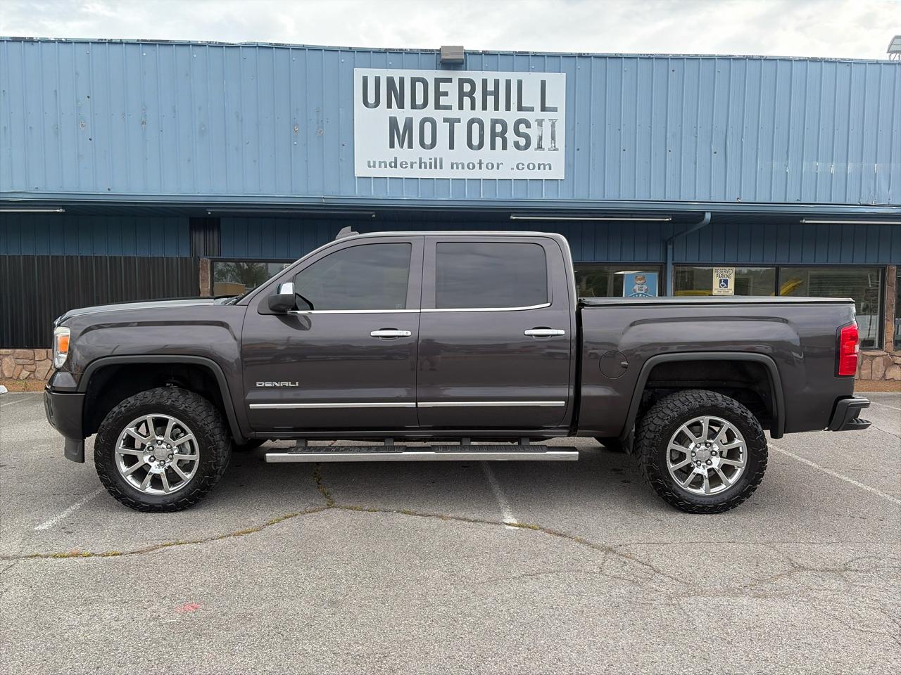 GMC Sierra 1500 Denali Crew Cab Short Box 4WD 2015