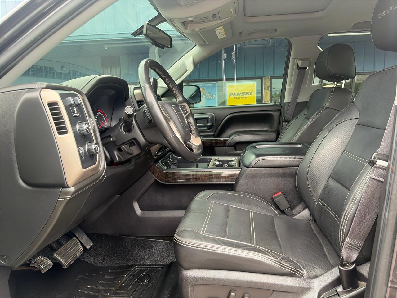 GMC Sierra 1500 Denali Crew Cab Short Box 4WD 2015