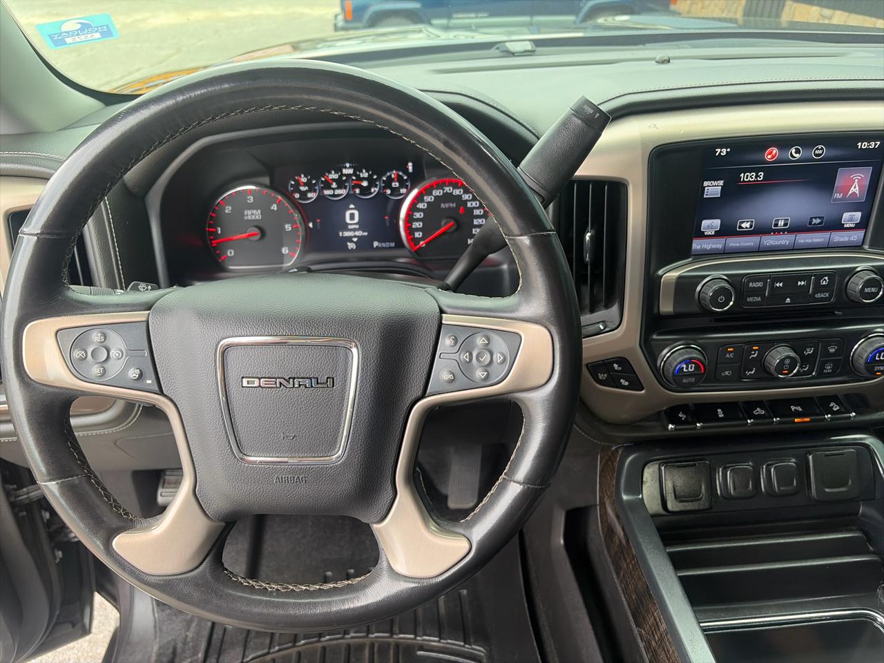 GMC Sierra 1500 Denali Crew Cab Short Box 4WD 2015