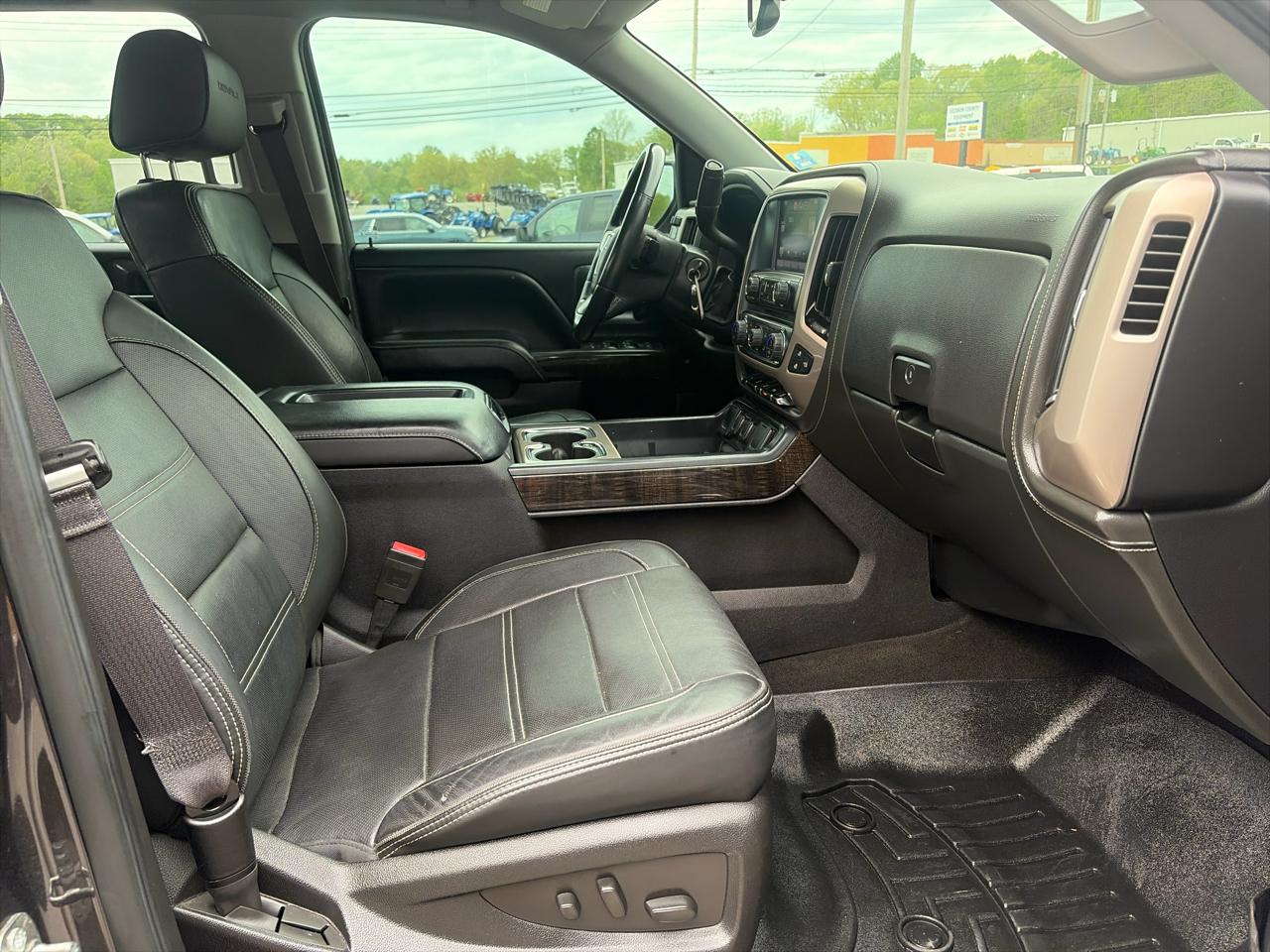 GMC Sierra 1500 Denali Crew Cab Short Box 4WD 2015