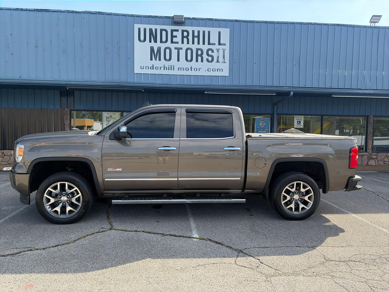GMC Sierra 1500 4WD Crew Cab 147" AT4 2015