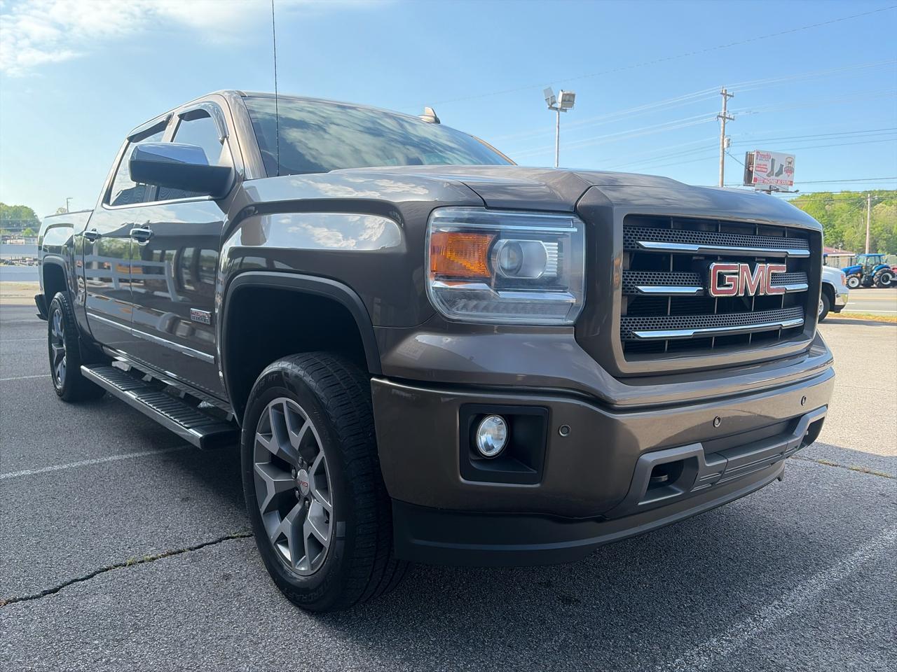GMC Sierra 1500 4WD Crew Cab 147" AT4 2015